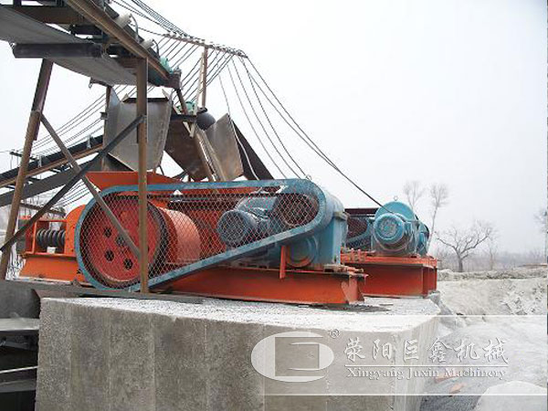 河北對(duì)輥制沙用戶現(xiàn)場(chǎng)