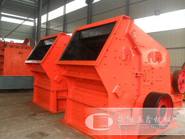 鵝卵石制沙機(jī)生產(chǎn)車間 鵝卵石制沙機(jī)生產(chǎn)車間