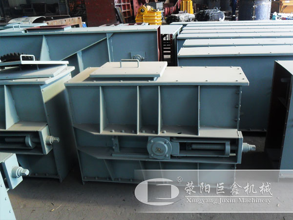 FU型鏈?zhǔn)捷斔蜋C(jī)組裝車間