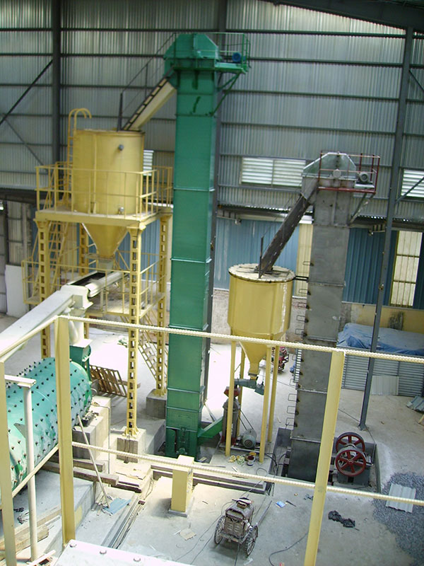 斗式提升機(jī)客戶現(xiàn)場(chǎng)實(shí)拍 斗式提升機(jī)客戶現(xiàn)場(chǎng)實(shí)拍