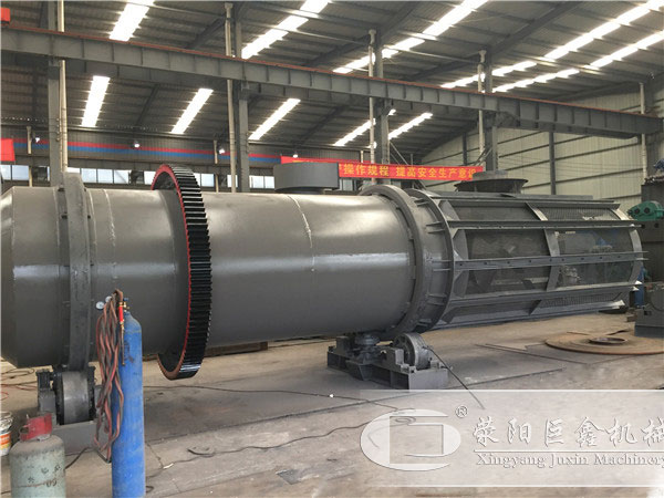 新型攪拌滾筒洗石機(jī) 新型攪拌滾筒洗石機(jī)