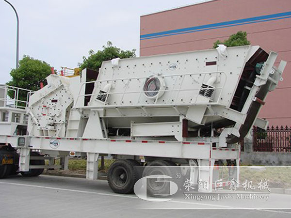 移動(dòng)碎石機(jī)